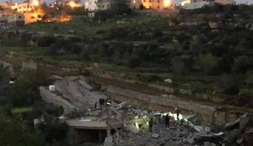 تخریب منزل یک خانواده فلسطینی در مناطق اشغالی 