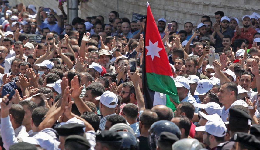 انتهاء اجتماع الحكومة الاردنية والمعلمين دون التوصل الى اي حلول