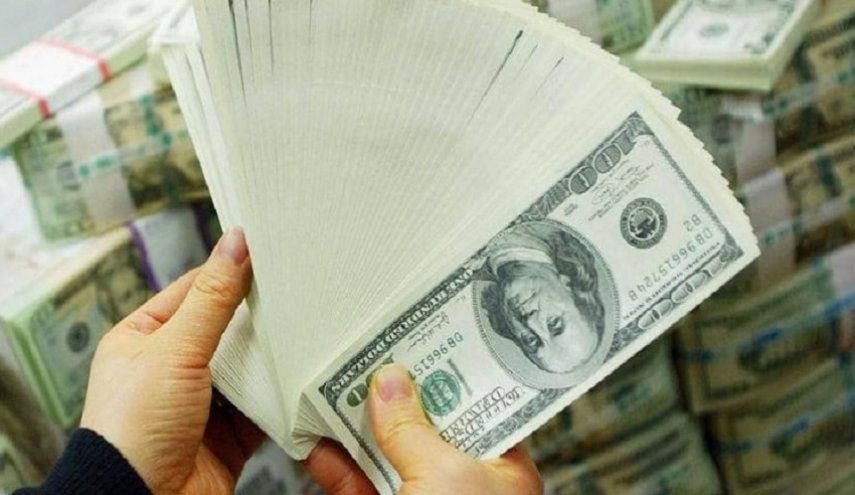  بالصور.. زوجان وجدا 120 ألف دولار في حسابهما في البنك، فكانت الكارثة 