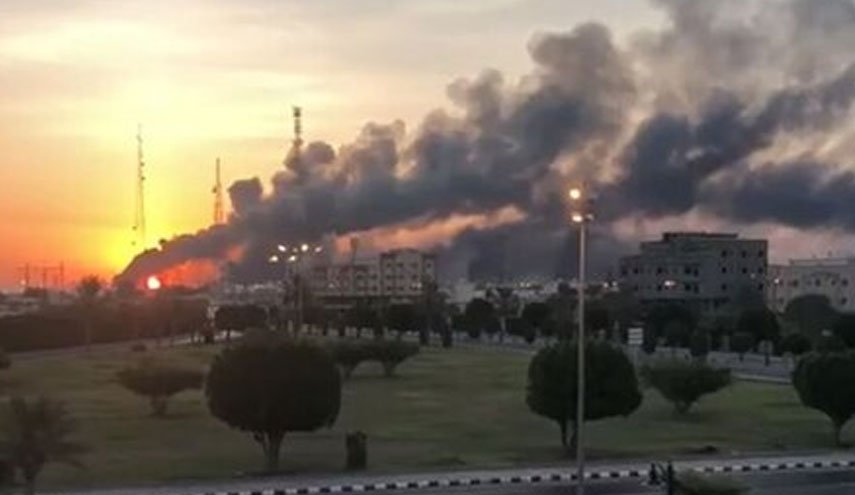 تحلیل وال استریت ژورنال از دیدگاه های متناقض مقامات آمریکایی در باره حمله به تاسیسات آرامکو 