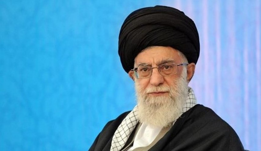 رهبر معظم انقلاب: یاد شهدا در کشور امیدبخش و جهت‌بخش است
