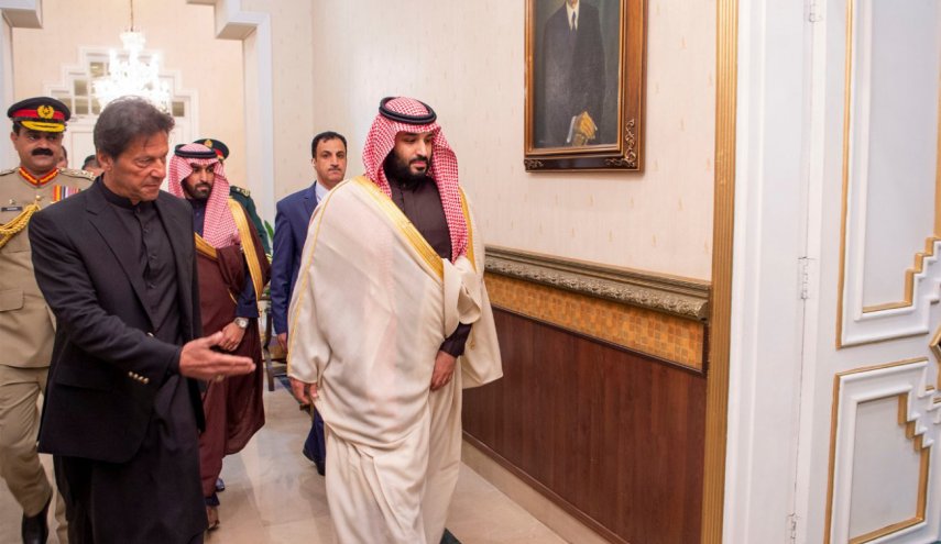 باكستان تعلق على تقارير إنزال وفدها من طائرة ولي العهد السعودي الخاصة