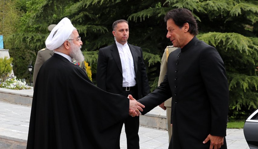 استقبال روحانی از عمران خان
