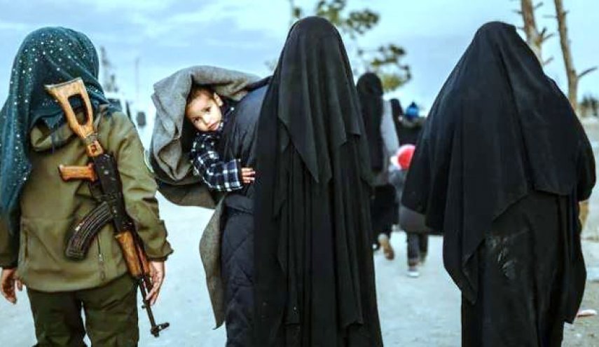 آمریکا ۵۰ نفر از زنان داعشی را به عراق منتقل کرد