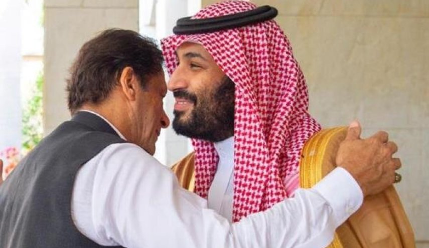 «عمران خان» وارد عربستان شد