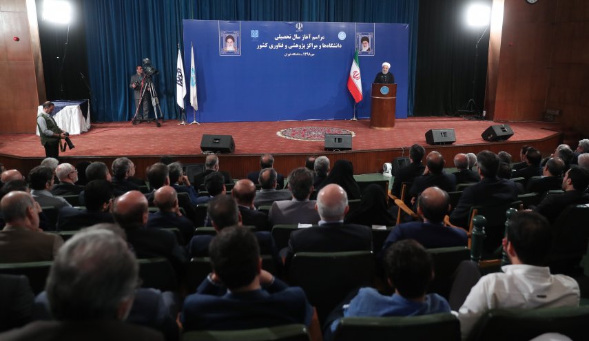 دانشگاه باید مهارت محور شود/ دولت در تلاش است که مشکلات دانشگاه را رفع کند/ پیوند دانشگاه با مراکز تولیدی کشور یک ضرورت است