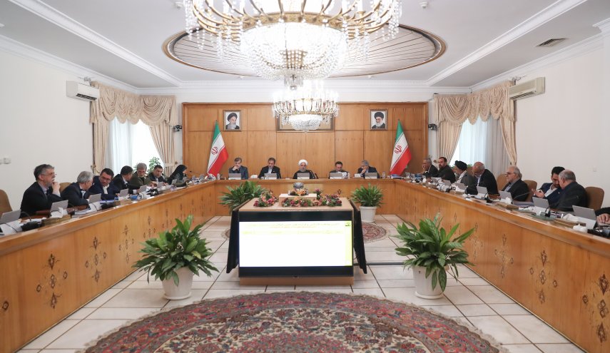 نباید اجازه دهیم اتهام پولشویی به سیستم بانکی‌ ما بچسبد/ جنگ با تروریست‌ها و فساد افتخار ما است