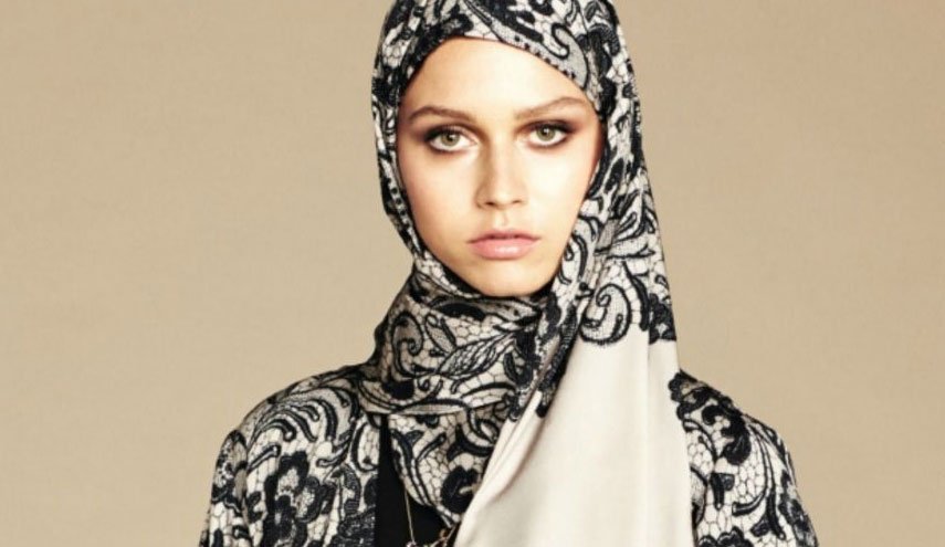 دانش آموز با حجاب آمریکایی را از مسابقه کنار گذاشتند+ عکس