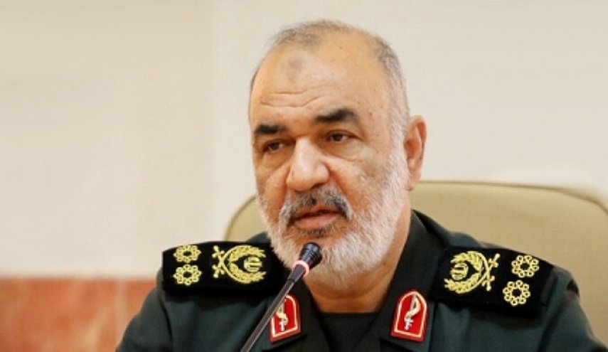 سردار سلامی: دشمن فقر و محرومیت هستیم/ کشور را با جهاد نجات دادیم
