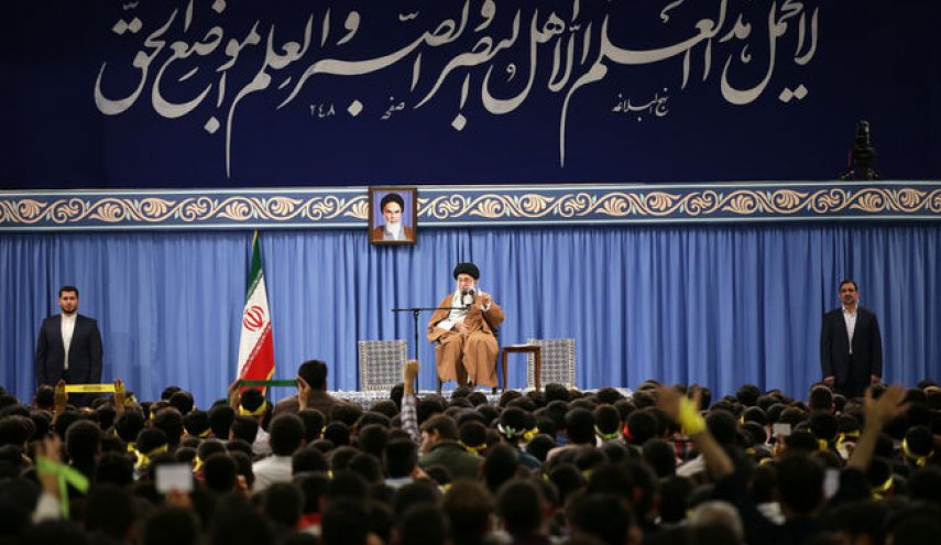 مذاکره با آمریکا هیچ نتیجه‌ای ندارد؛ چون قطعا هیچ امتیازی نمی‌دهند/ معطل ماندن برای برجام و برنامه فرانسوی‌ها کشور را دچار رکود و عقب‌ماندگی می‌کند