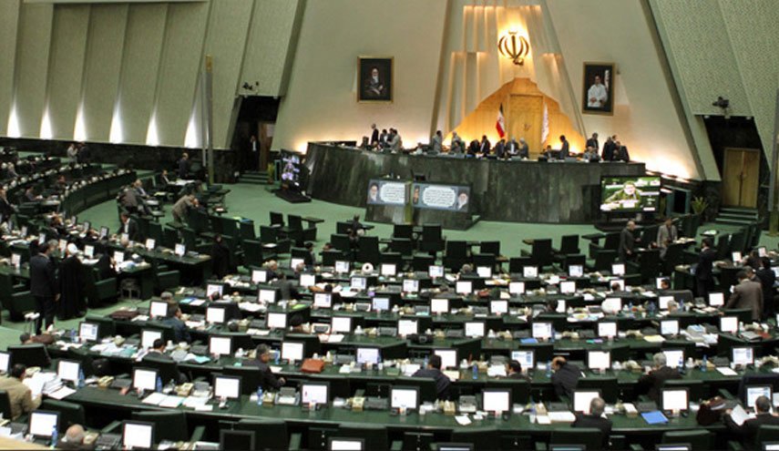 نمایندگان عازم شرکت در راهپیمایی یوم الله ۱۳ آبان شدند