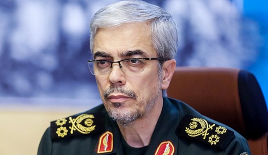 سرلشکر باقری از مرکز بهینه‌سازی و نوسازی شهید زرهرن بازدید کرد
