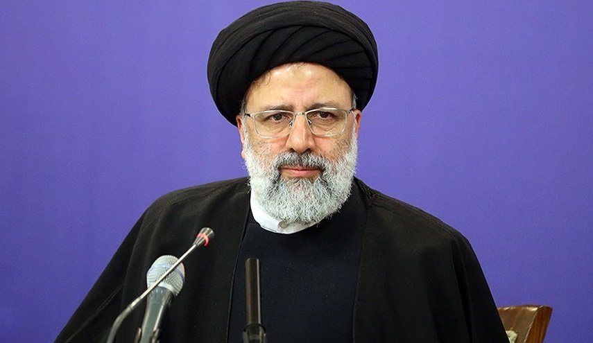 رئیس قوه‌قضاییه: دولت افکار عمومی را درباره ضرورت طرح بنزینی اقناع کند