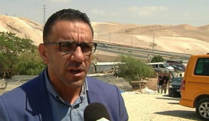 الإحتلال يفرج عن محافظ القدس المحتلة بشروط