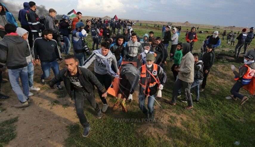 استشهاد فتى فلسطيني وإصابة 5 آخرين جنوب غزة