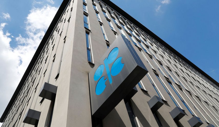 اوپک و هم‌پیمانانش برسر کاهش بیشتر تولید نفت توافق کردند