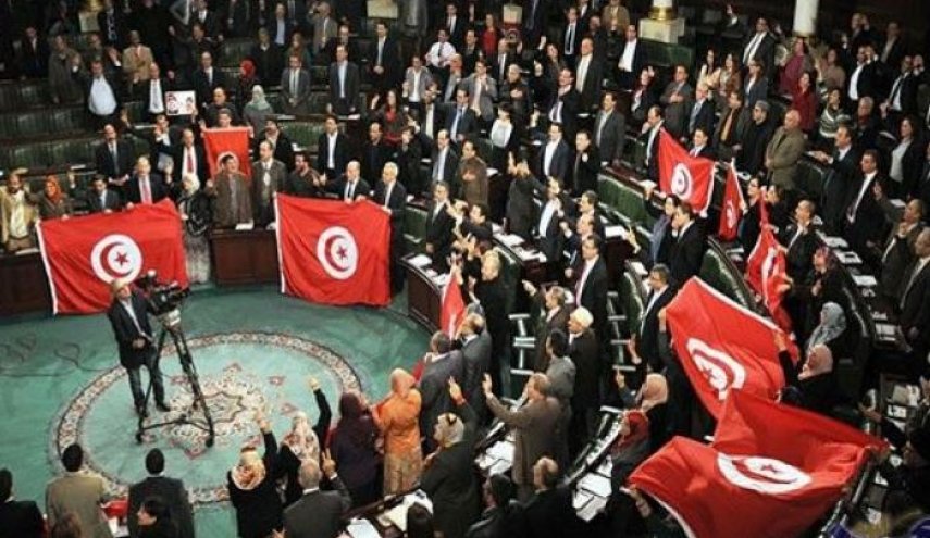  البرلمان التونسي يعاني من فوضى تهدد تشكيل الحكومة