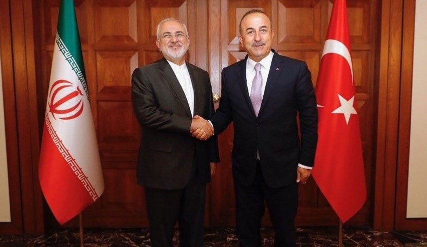 ظریف با وزیر امورخارجه ترکیه دیدار کرد