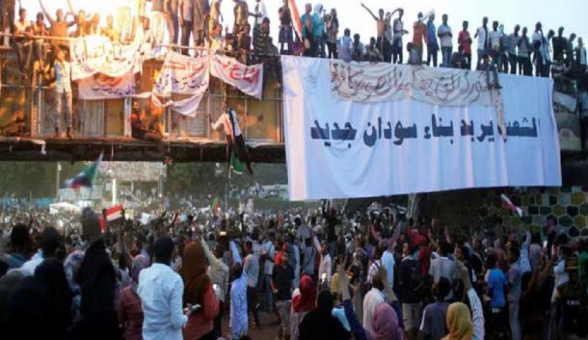 برگزاری جشن اولین سالگرد انقلاب سودان