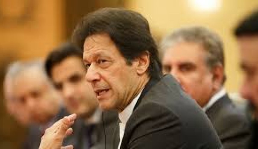 دفاع تمام قد عمران خان از پرویز مشرف و انتقاد شدید از حکم اعدام