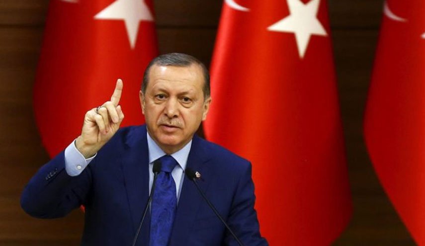 شمشیر آخته اردوغان در برابر یونان، مصر و قبرس بر سر لیبی/ هر کسی قصد انزوای ترکیه را دارد جلوی چشم ما ظاهر نشود