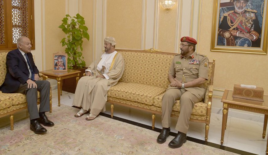 أبو الغيط يبحث في مسقط الأوضاع في العالم العربي
