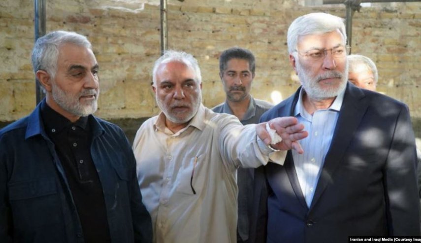 تصویری از پیکر سپهبد شهیدحاج‌قاسم سلیمانی و شهید ابومهدی المهندس
