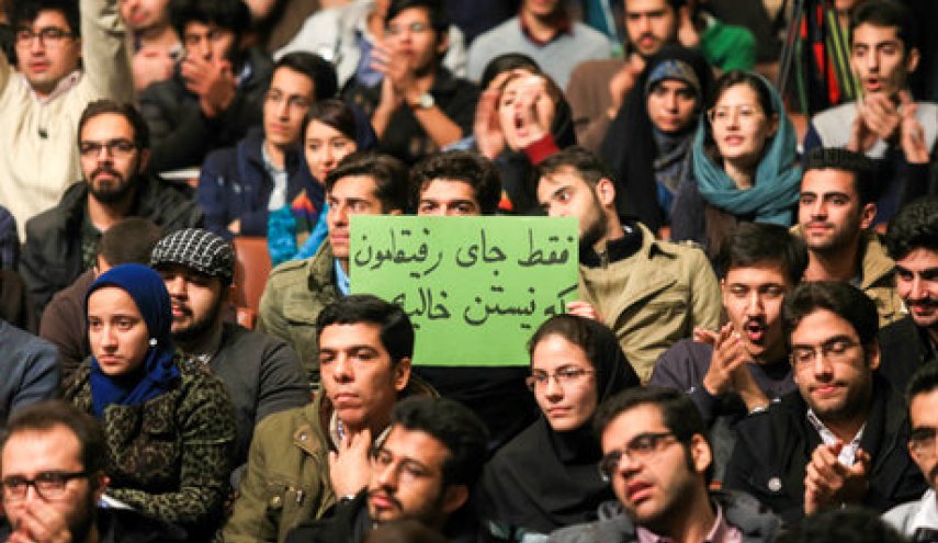زمان برگزاری امتحانات دانشگاه آزاد در برخی استان ها تغییر کرد