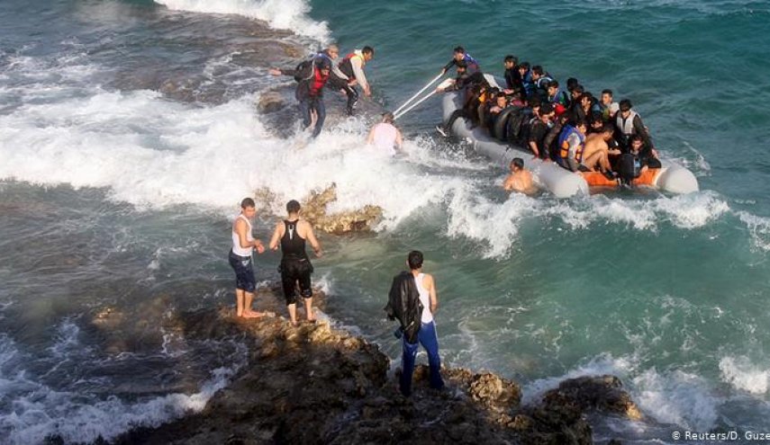 بينهم اطفال..مصرع 11 مهاجرا بعد انقلاب قاربهم قبالة ساحل غرب تركيا 