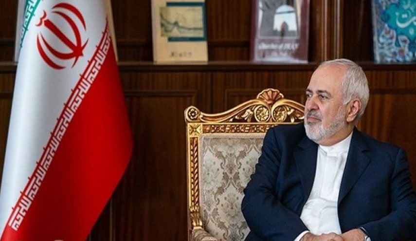 ظریف اعلام کرد: راه‌اندازی یک خط تلفن ثابت برای خانواده‌‌های قربانیان هواپیمای اوکراینی