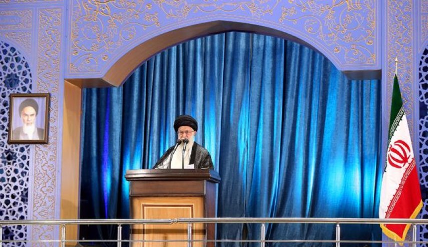 پخش زنده خطبه های نماز جمعه تهران به امامت رهبر معظم انقلاب در شبکه های خبری مهم جهان 