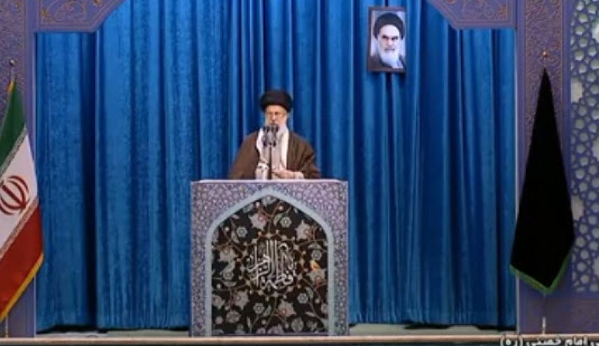  روایت رهبر انقلاب از دلاوری‌های حاج‌قاسم در میدان نبرد و محاصره دشمن