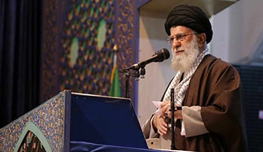 دشمن از حادثه هواپیما خوشحال شد/ پاسخ موشکی سپاه و تشییع میلیونی سردار سلیمانی از ایام الله است