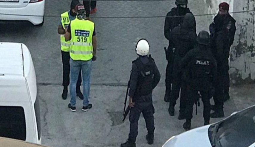 حملة مداهمات واسعة واعتقال 10 مواطنين بالبحرين