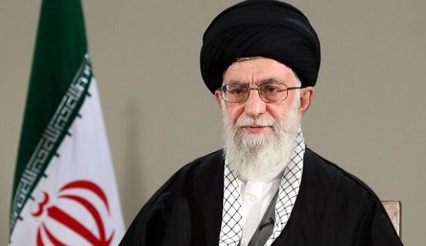 پیام‌های تسلیت رهبر انقلاب به آیت‌الله کریمی و موموستا قادری