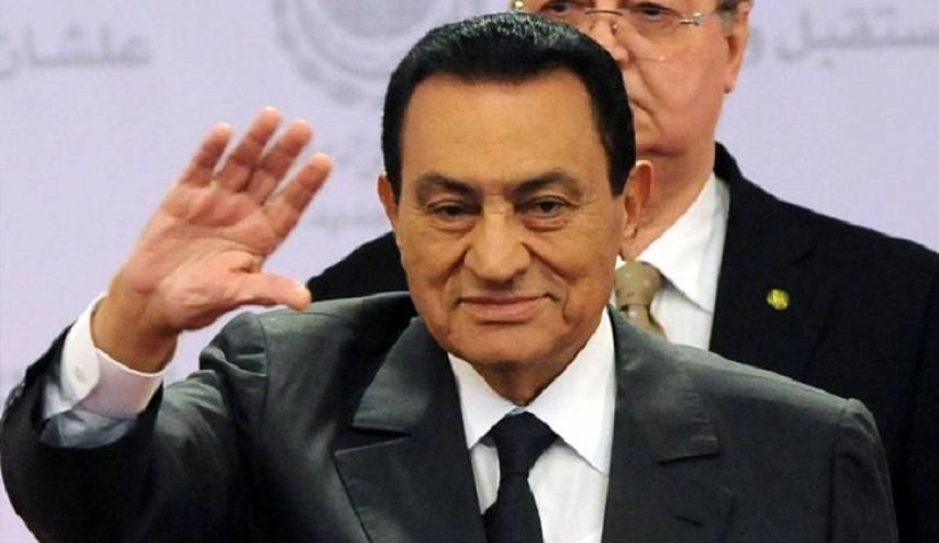 بعد شائعات وفاته... أنباء جديدة عن صحة حسني مبارك
