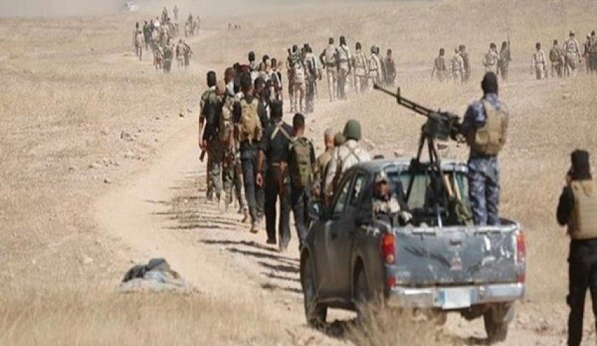 حملات توپخانه ای حشد شعبی علیه عناصر داعش در صلاح الدین
