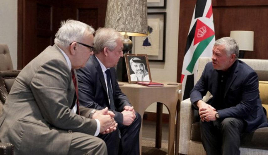 الملك الاردني يلتقي وفدا روسيا في الحسينية 