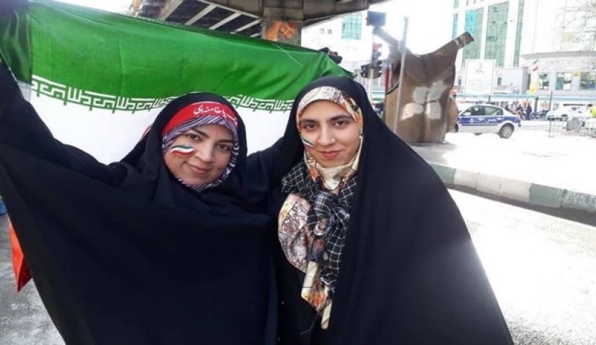 روسیا الیوم: مردم ایران با «مرگ بر آمریکا» و «مرگ بر اسرائیل» سالروز انقلاب را جشن گرفتند

