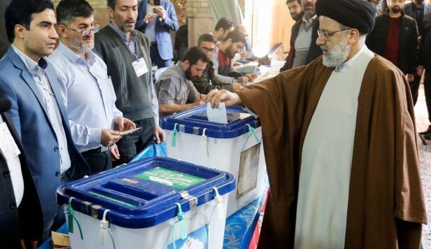 آیت الله رئیسی رأی خود را به صندوق انداخت