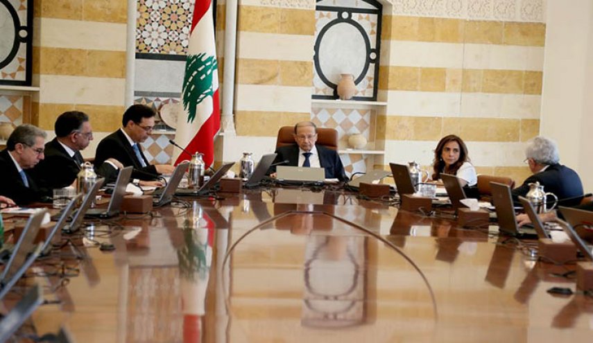 الحكومة اللبنانية تقرر عدم دفع ديون البلاد الخارجية