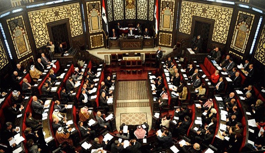 مجلس الشعب السوري يطالب الاتصالات إعادة النظر بقرارها حول الانترنت