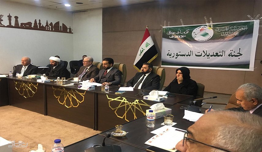 لجنة تعديل الدستور تنجز 75% من مهمتها والمواد الخلافية معروضة للمناقشة