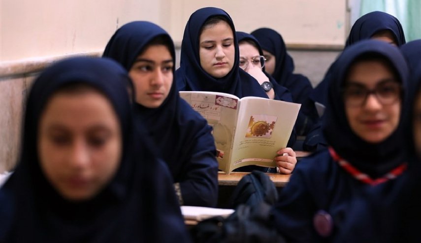 آیا سال تحصیلی در صورت ادامه تعطیلی مدارس طولانی تر می شود؟