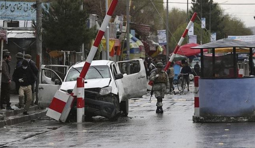 مرگ ۱۱ نیروی افغان در حملات طالبان