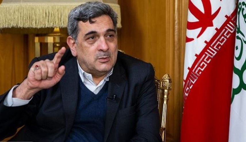 پیروز حناچی: تحریم های آمریکا جنگ ایران با ویروس کرونا را مختل کرده است