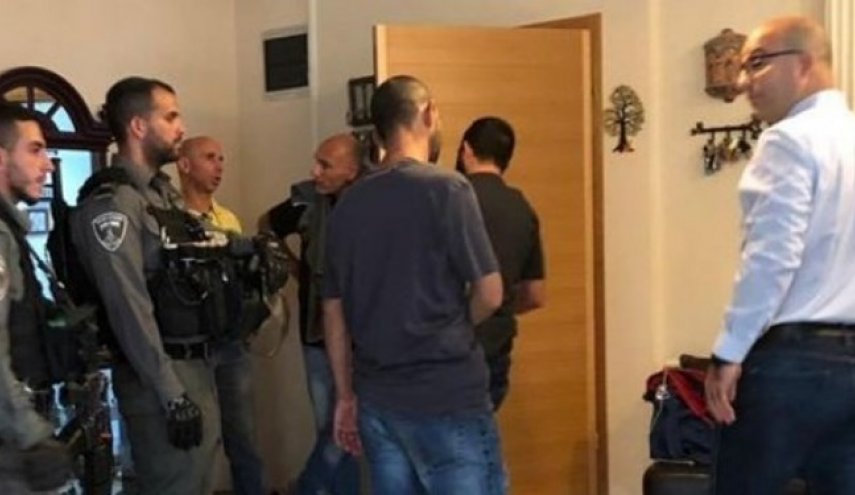 ادامه تعرض‌ صهیونیست‌ها در قدس؛ استاندار قدس بازداشت شد
