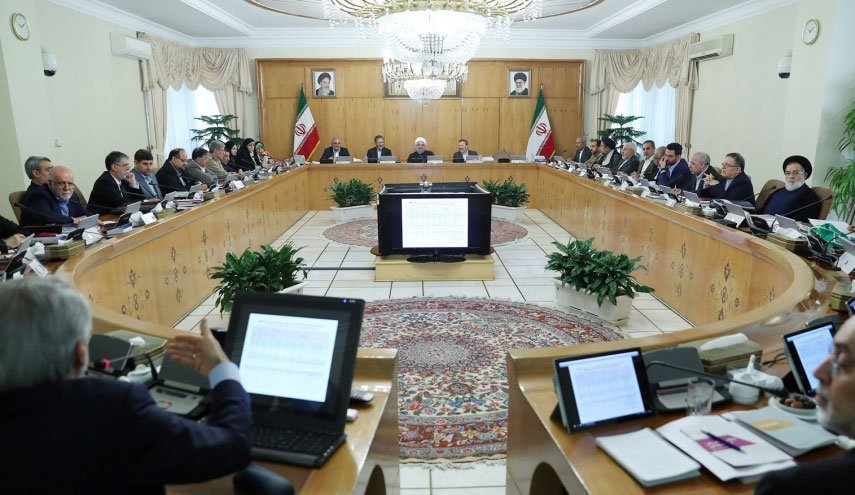 افزایش ۱۵ درصدی حقوق شاغلین دستگاه‌های اجرایی در سال جاری