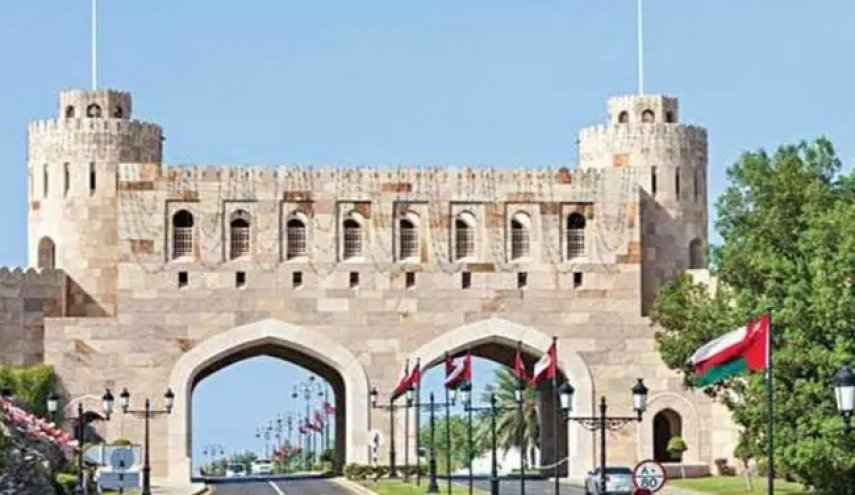 إغلاق العاصمة العمانية مسقط بسبب كورونا