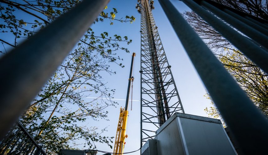 علماء: علاقة 5G بكورونا مستحيلة فيزيائيا
